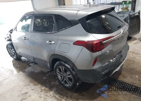 2021 Kia Seltos Lx z USA, uszkodzony, nr VIN KNDEPCAA4M7225318